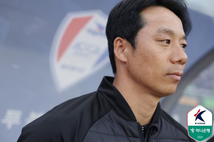 [현장인터뷰]염기훈 감독 "1위 생각해보지 않았다"vs이장관 감독 "4연…