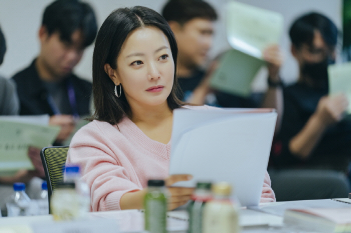 김희선x이혜영, 첫만남 '시너지' 계획대로였다…'우리, 집' 첫 대본리딩…