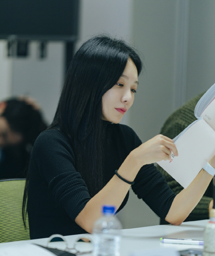 김희선x이혜영, 첫만남 '시너지' 계획대로였다…'우리, 집' 첫 대본리딩…
