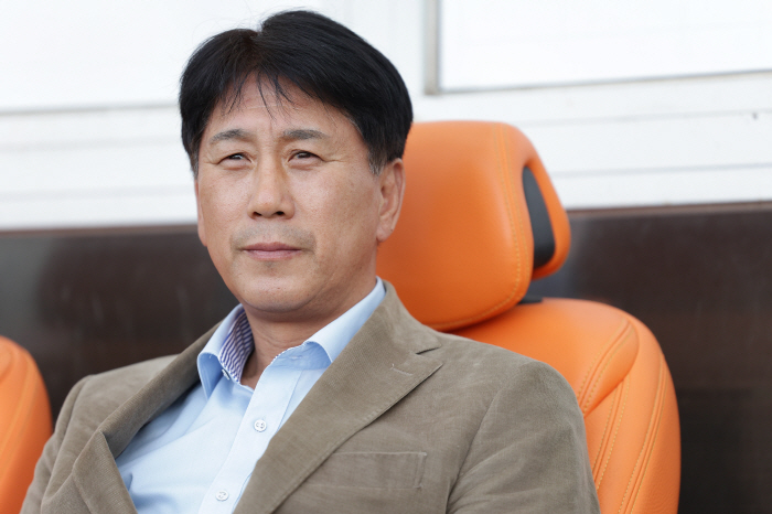 '동네북 졸업?' 전북, 과연 첫 승 신고할까→하필 상대가 '정효볼' 광…