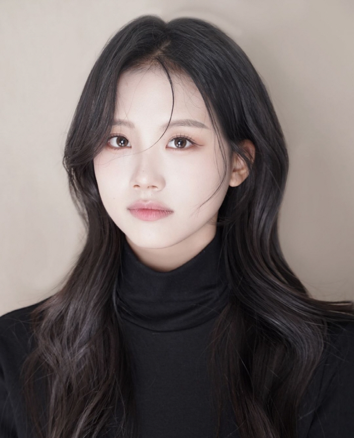 재시, 17세 안 믿기는 성숙美..이동국 "바리캉 주문" 귀여운 딸 단속