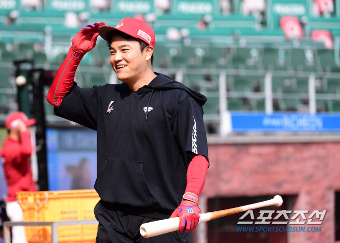 "20년만에 더블헤더 뛰어요" SSG 캡틴이 돌아왔다…최정 제외, 왜?[…