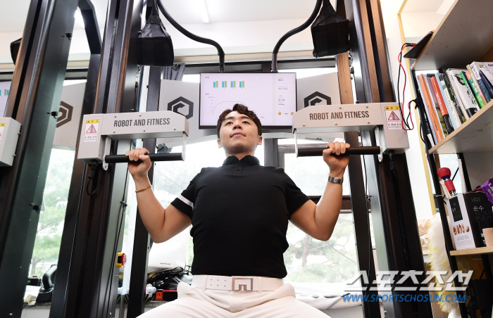 '레슨시장 양극화' 정점에 선 1타강사의 최고 비법...레슨장이야, 체력…