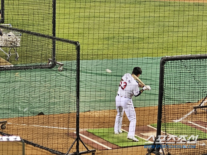 '첫 스윕 기회였는데' 류현진 공략 실패…캡틴은 퇴근을 잊었다