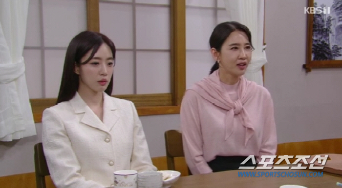 함은정, 백성현-신정윤과 '3각 관계' 조짐. 하필 운동화 끈이 풀려서……
