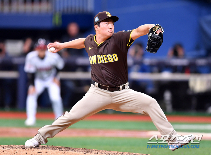 'ERA 6.75' 154명中 111위, 고우석 더블A서도 이 정도라면 …