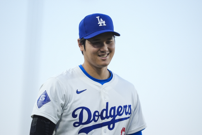 '강철 멘탈' 오타니, 검찰 조사 받던 날 첫 홈런 터뜨렸다, 이후 의혹…