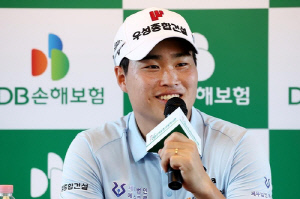 드라이버 입스 이겨낸 이규민, KPGA 개막전서 첫 우승 도전