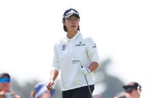 박지영, KLPGA 투어 메디힐·한국일보 챔피언십 3R 2타 차 선두