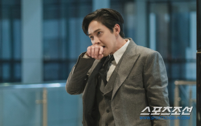 [SC이슈]김수현, '몸→머리'로 박성훈 제압…오늘밤 '본격 반격', 통…
