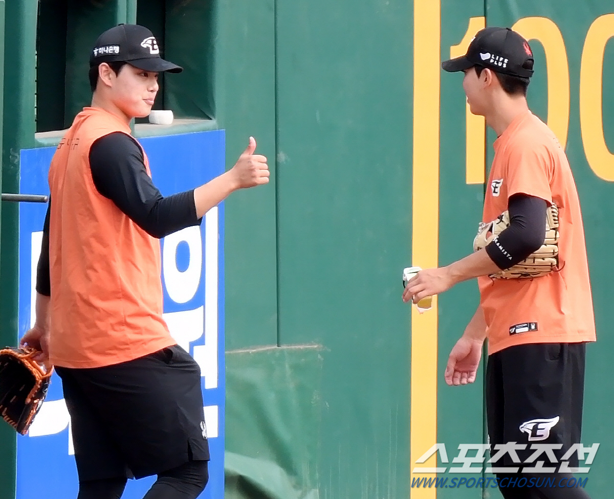 문동주 구한 KK→불펜 짐 덜어준 2이닝 삭제…'ERA 0.93' 선발로…