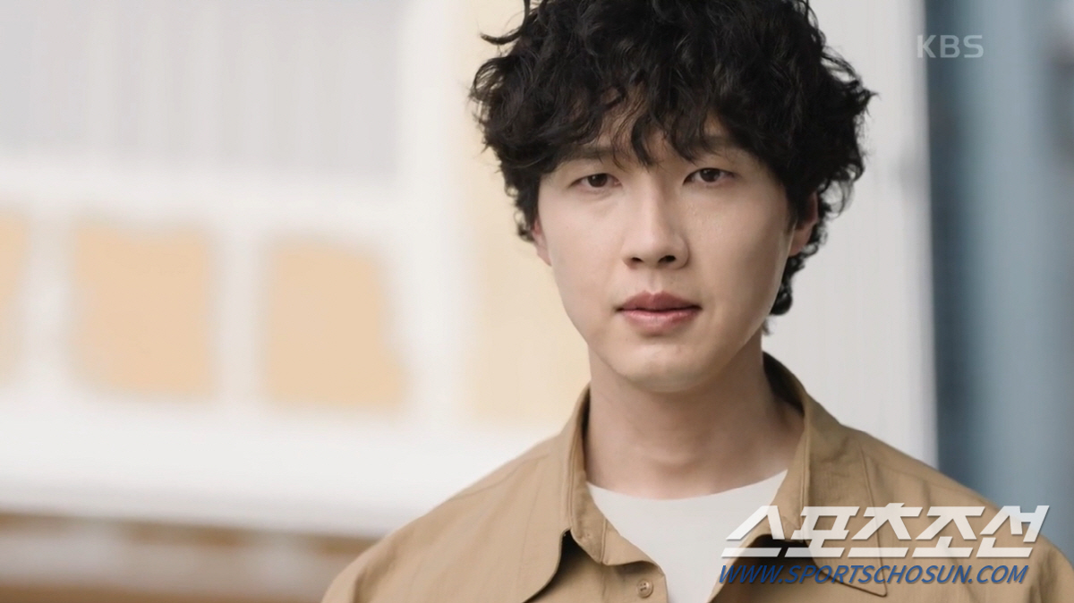 [종합]"옛정 생각해서 살려줘라". 지현우, 임수향에 정체 공개(미녀와 …