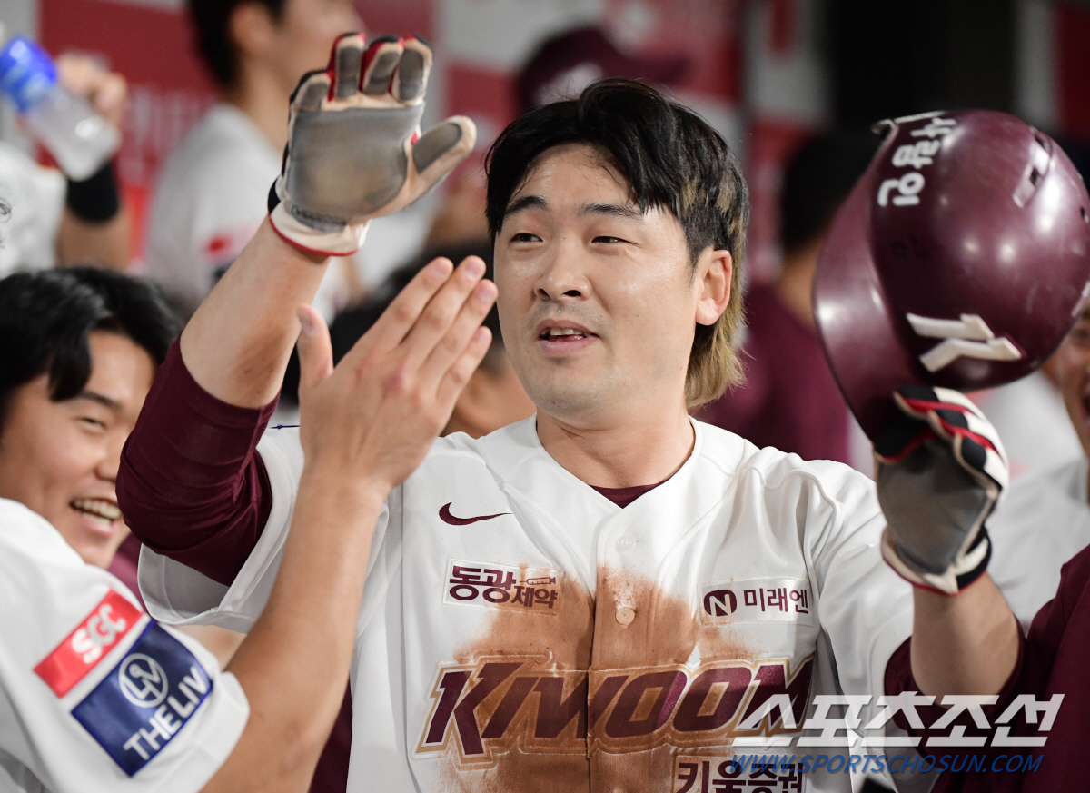 '아깝다! 선발전원안타' 키움, 나균안 무너진 롯데 6연패 늪 빠뜨렸다……