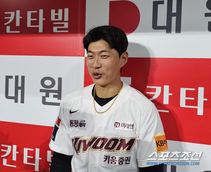 "등골이 서늘했는데…" 3G 홈런 포함 7안타→롯데 스윕 1등공신 이끈 …