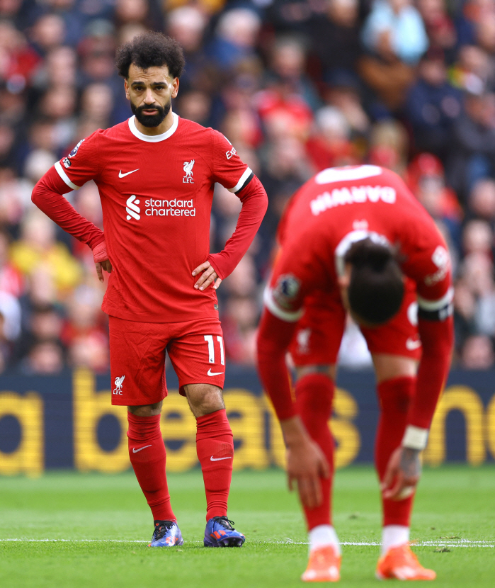 '안필드 악몽'리버풀 충격의 2연패, EPL·유로파 우승도전 동시에 '빨…