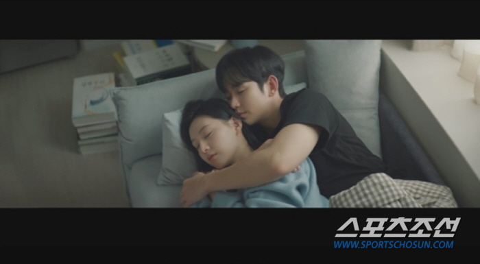 [종합]'이혼취소 프러포즈' 김수현♥김지원, 시청률 20% 돌파…김갑수 자살 '충격' (눈물의 여왕)
