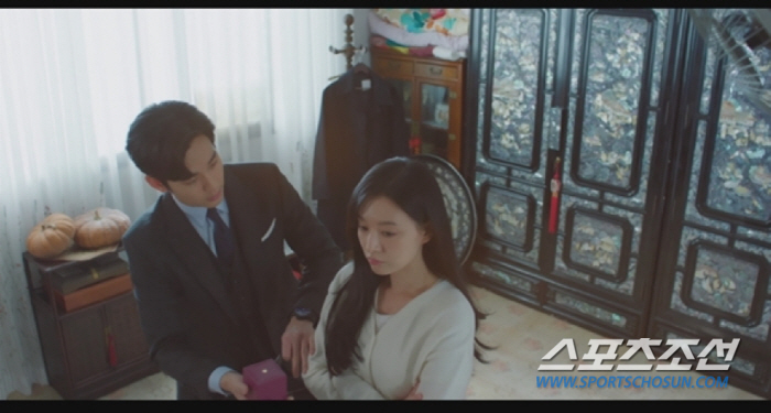 [종합]'이혼취소 프러포즈' 김수현♥김지원, 시청률 20% 돌파…김갑수 …
