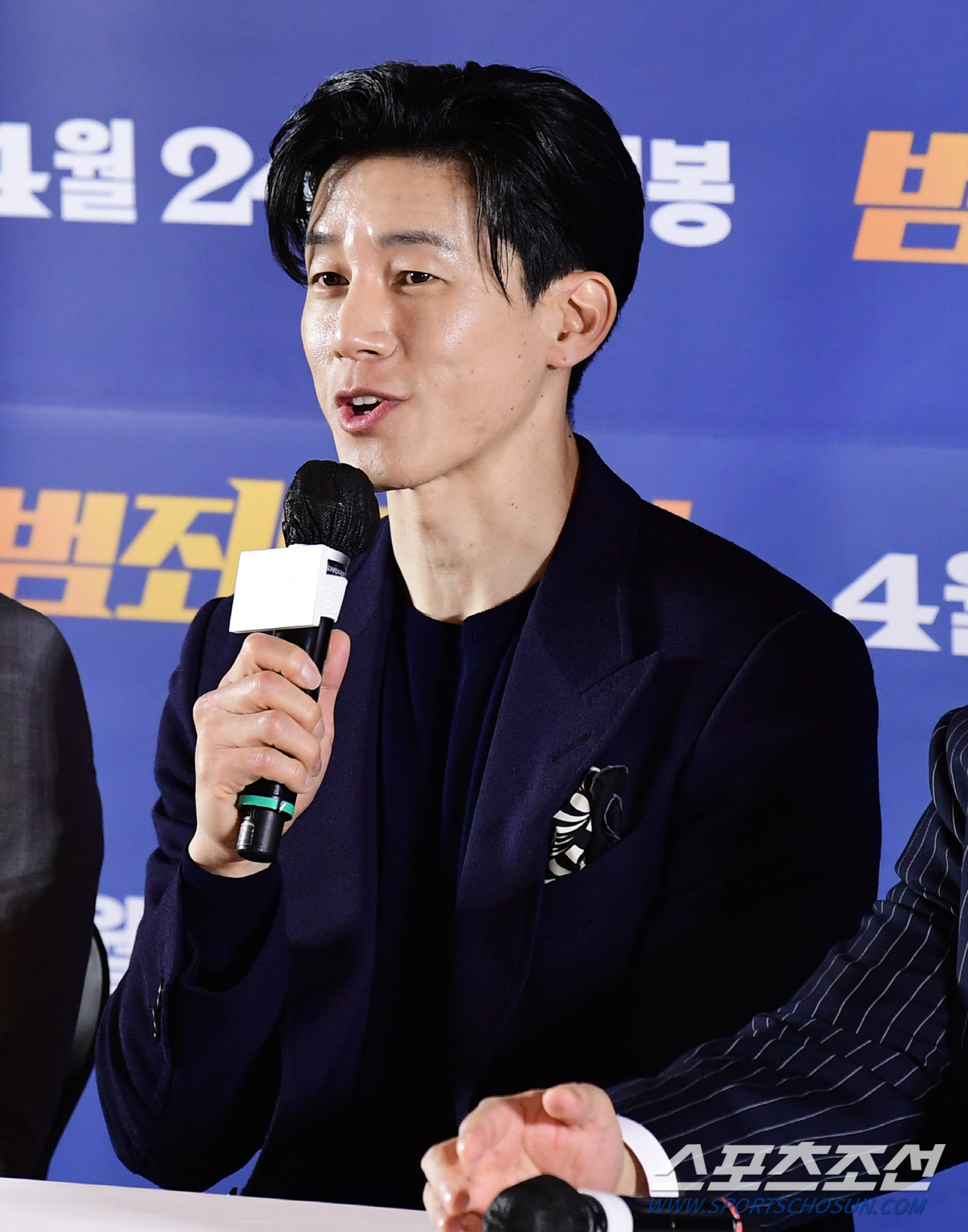 [SC현장] '범도4' 마동석, 新빌런 김무열 손잡고 '천만' 흥행 이어…