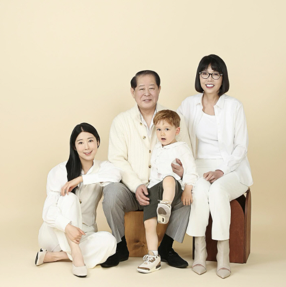 '엄마만 있으면 다 괜찮아'..사유리, 아들 젠+암투병 母와 '행복한 사…
