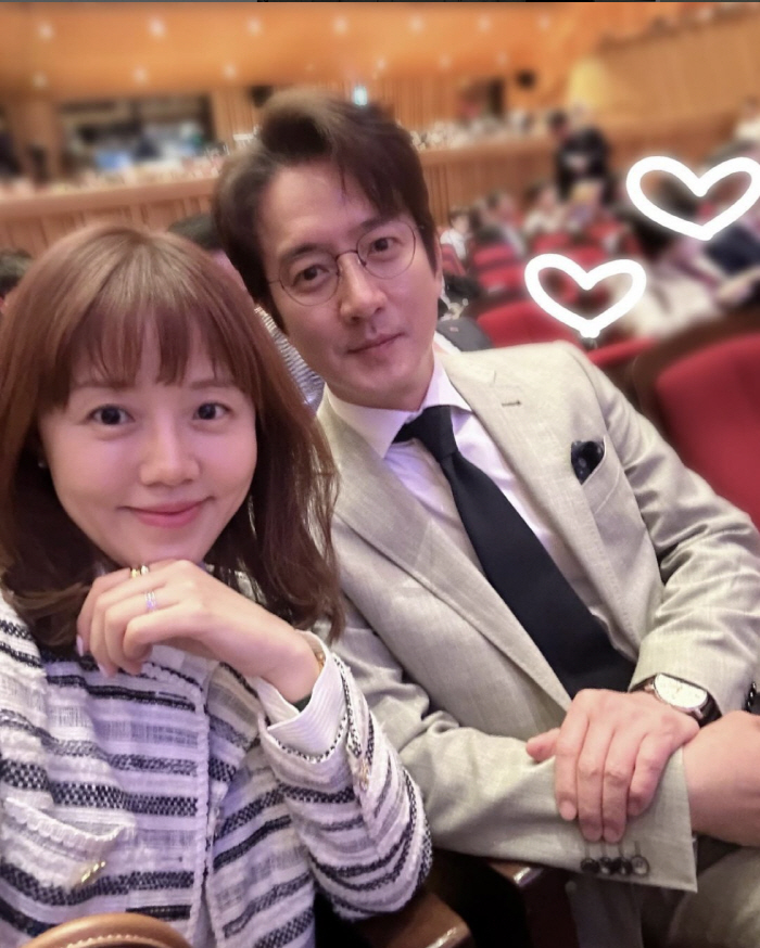 ‘정준호♥’ 이하정, 백내장 수술 고백.."나이 드니 노안+건조증 심해져…