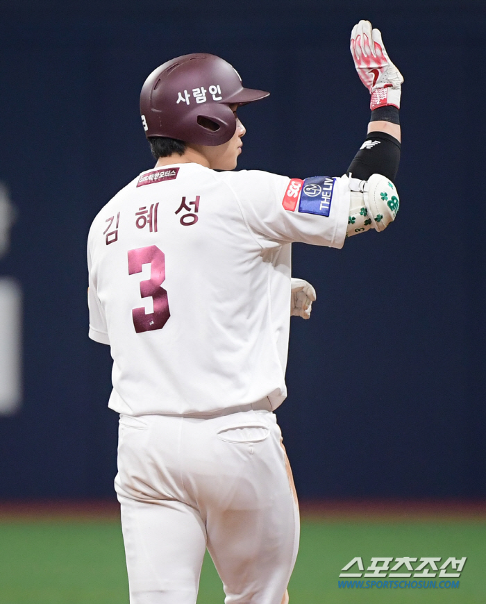 '7년간 26홈런→8년차에 거포 변신?' 김혜성, 벌써 시즌 5호포 '쾅…