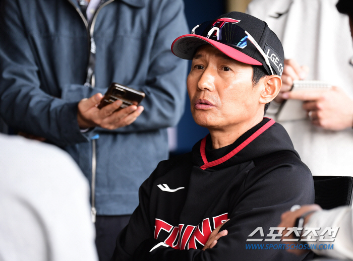 '불평불만 ABS' 염갈량의 소신발언 "구장마다 달라도 심판보다 낫다" …