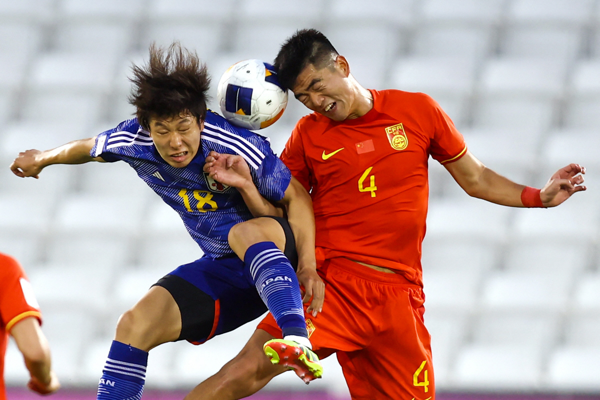 '10점 만점 0.5점' 충격 평점, 日 비매너 '가라데 축구' 17분 …