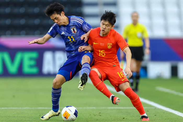 '10점 만점 0.5점' 충격 평점, 日 비매너 '가라데 축구' 17분 …
