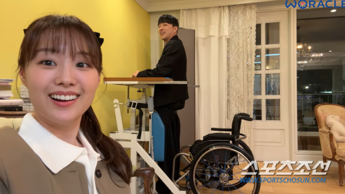 [종합]"오빠 키 진짜 크다". 송지은, '180㎝' ♥박위 일어선 모습…