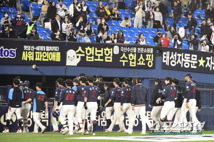 투-타 최악 7연패 그러나... 김태형 감독은 기다린다. "치고나갈 기회…