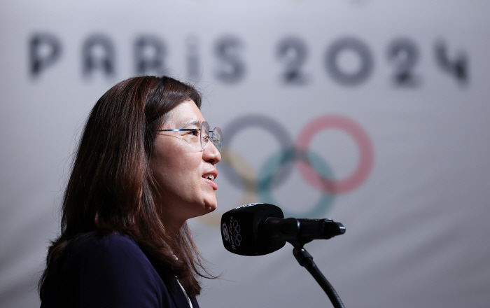 "초심 그대로,파리서 후회없는 경기하길" '올림픽 레전드'장미란 차관의 …