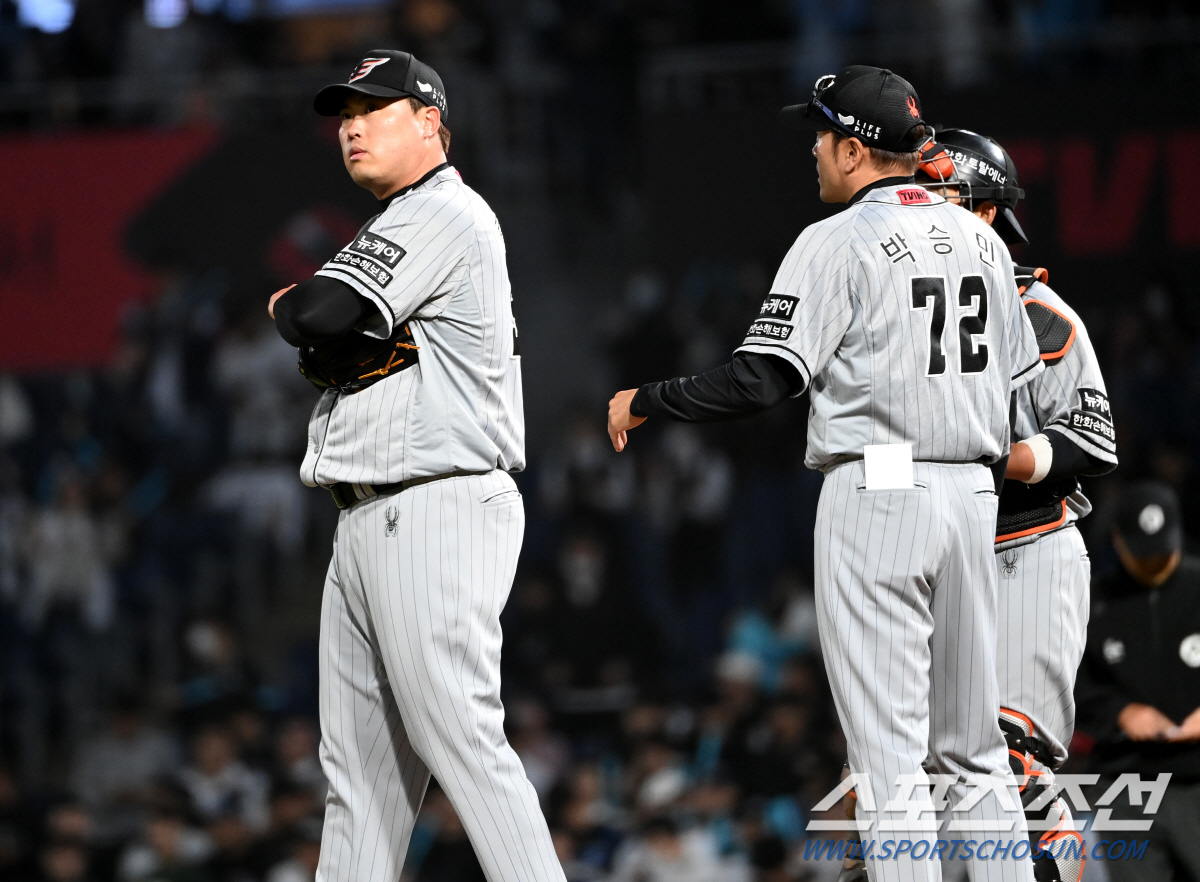 류현진, 4213일 만에 KBO 홈런 맞았다…NC 김성욱 역전 스리런 폭…
