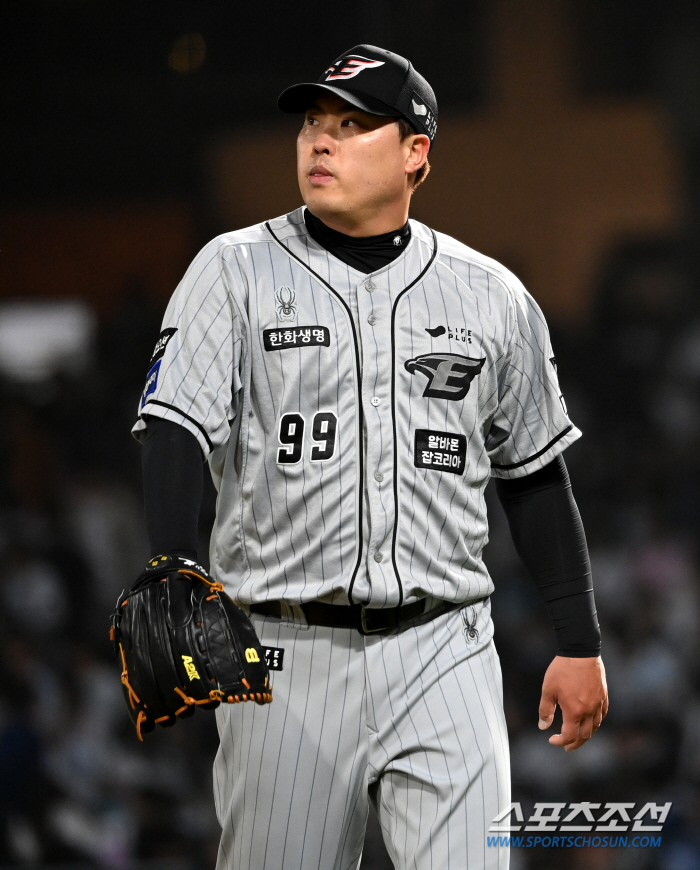 '아, 4213일 만에 KBO 피홈런' 류현진, 복귀 최다 이닝 소화에도…