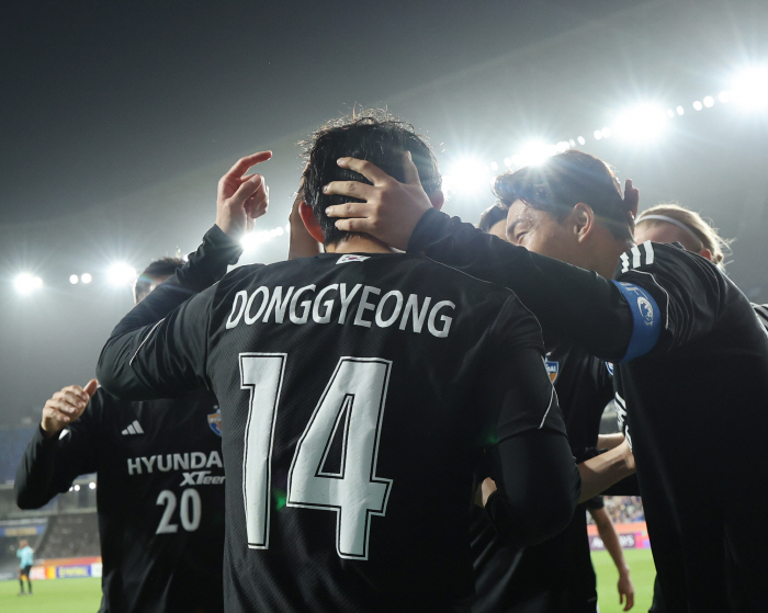 "작년 많이 실망, 도움되고 싶었다" FIFA 클럽 월드컵 선물하고 떠나…
