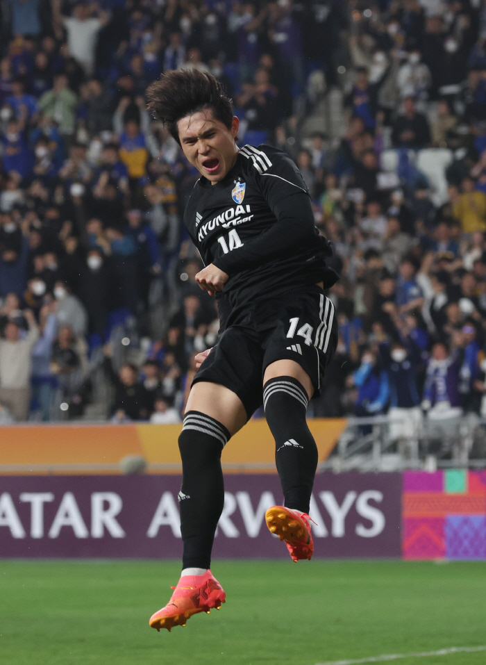 "작년 많이 실망, 도움되고 싶었다" FIFA 클럽 월드컵 선물하고 떠나…