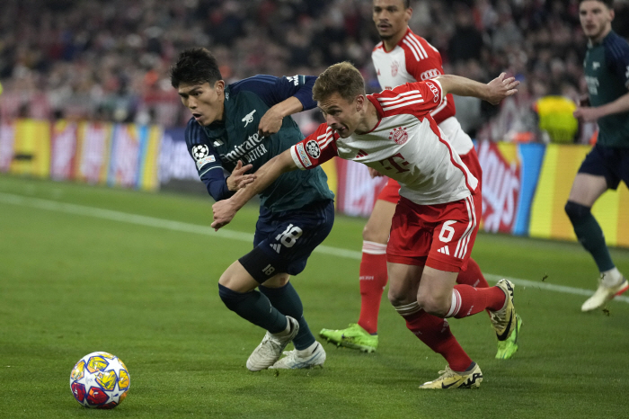 '왜 동상처럼 서 있어!' 오픈 헤더 결승골 허용, 'EPL 최소 실점'…