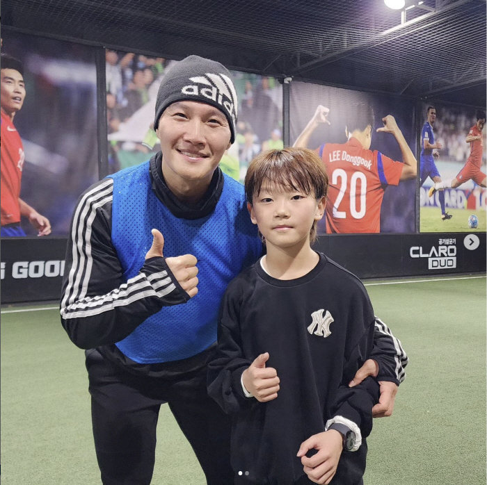 '이동국 子' 시안, 타이거FC 김종국·조나단 만났다.."매너 좋고 축구…