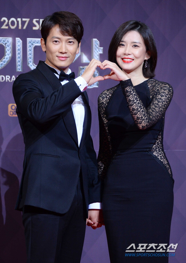 [SC이슈] "'하이드' 받고, '커넥션' 갑니다" 지성♥이보영, '달달…