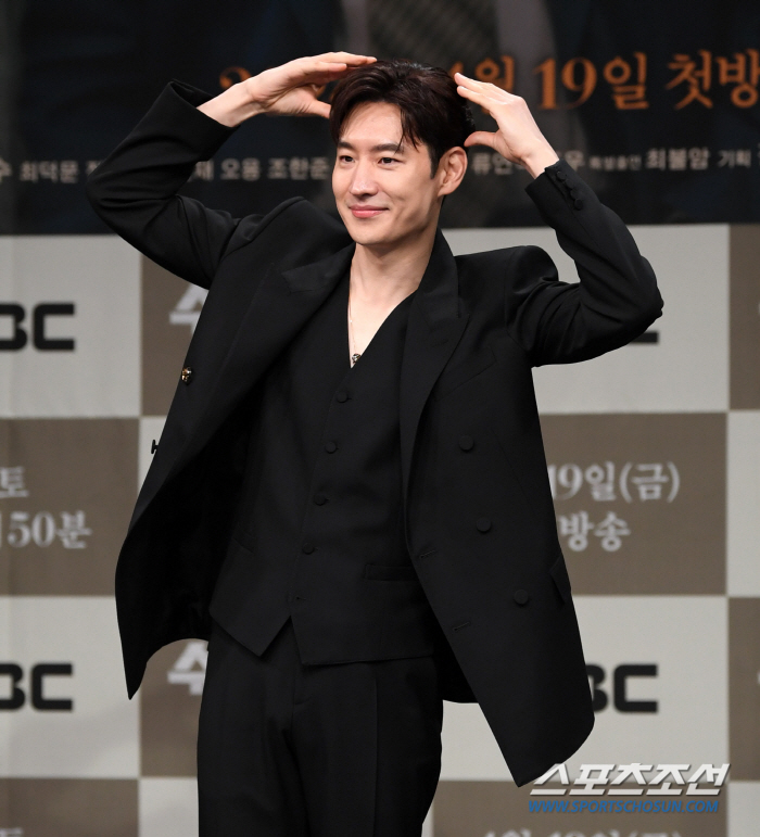 '수사반장' 이제훈 "'시그널'·'모범택시' 장르물과 겹치지 않도록, 고…