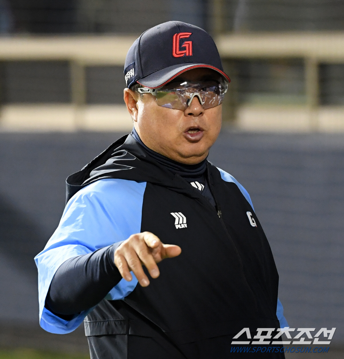 '신인 102안타→타율 0.179' 명장이 지켜본 '부산 아이돌'의 부진…