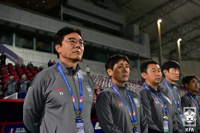 '김정훈 美친 선방→이영준 2연속 골' 대한민국, 중국에 1-0 앞선 채…