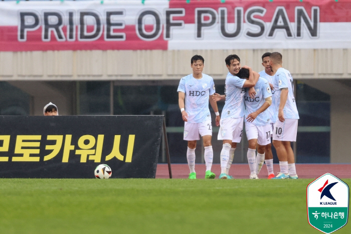 '원정 승률 100%' 무차별 공격 축구 부산, 최건주-페신-이상준 골세…