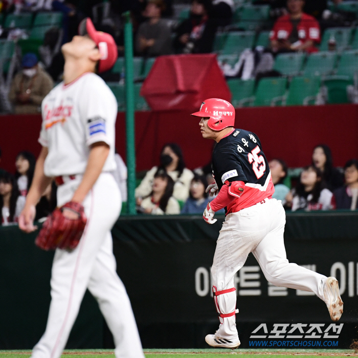 "제가 오른손 최형우? 말도 안돼요" KIA 1위 원동력, 서른살에 야구…