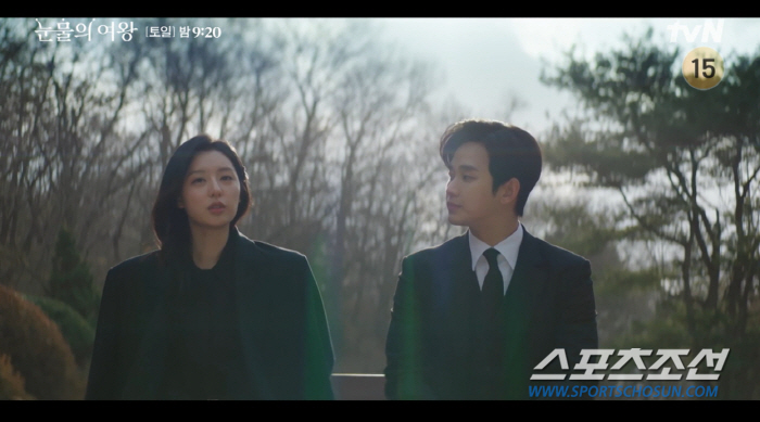 "나도 살고 싶지". 이미숙→비자금 찾아내. 김지원→김갑수 장례식 뒤 삶 희망(눈물의 여왕)