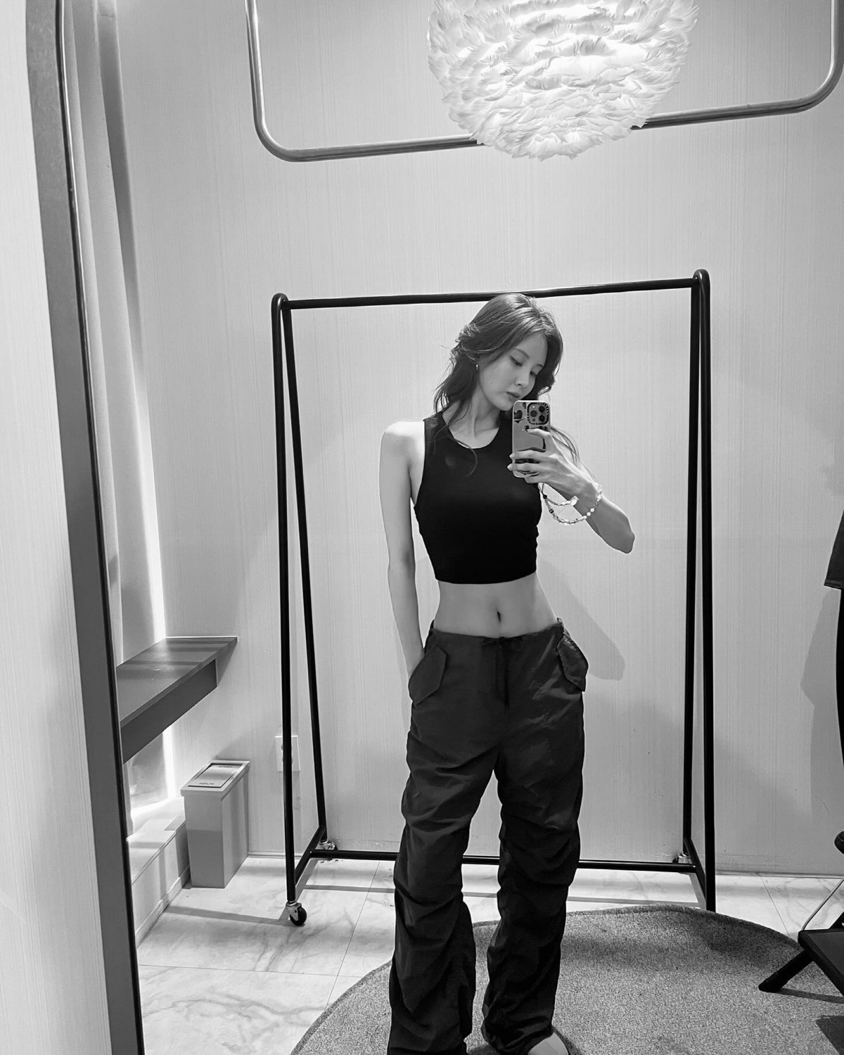 소녀시대 서현, 이런 퇴폐美도 있었나…복근 노출 섹시 매력에 팬들도 '깜…