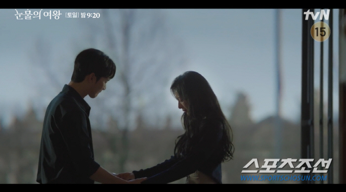 "그렇게 다시 사랑하면 되잖아". 김수현, 수술 거부하는 김지원에 눈물 …