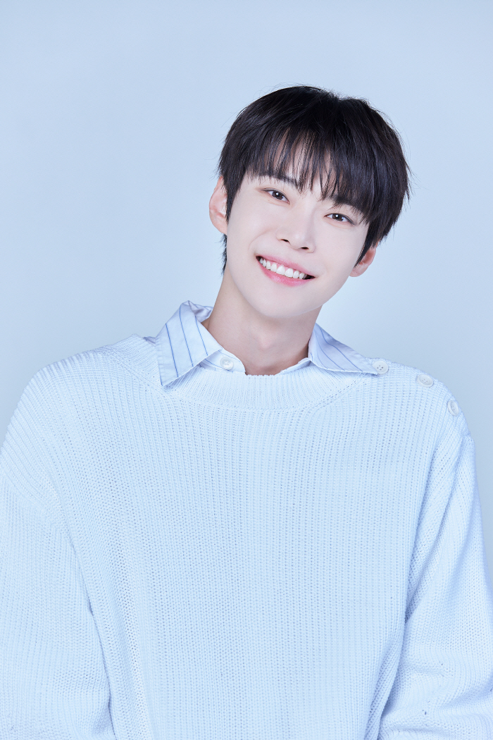 [인터뷰②]NCT 도영 "입대는 아직…청춘 콘셉트, 조금이라도 어릴 때 …