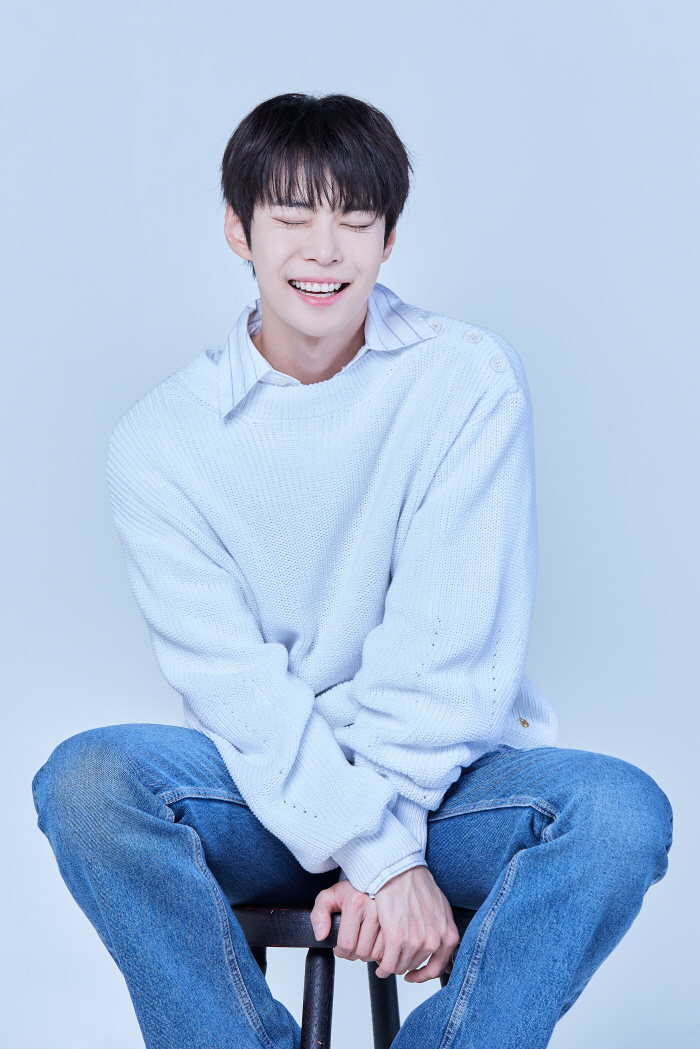 [인터뷰⑥]NCT 도영 "학창시절 밴드부로 음악 취향 영향, 트렌드 반영…