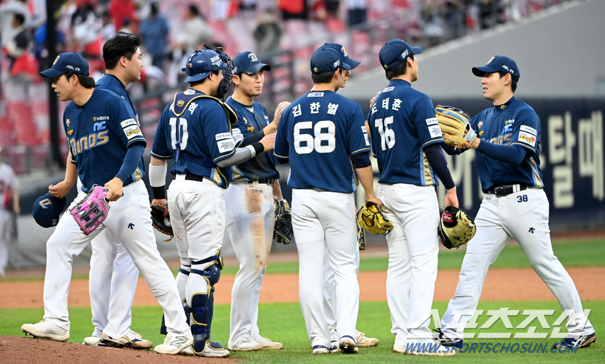 삼성 8위→2위, 한화 1위→10위…예측을 포기합니다. 올해 5강 싸움 …