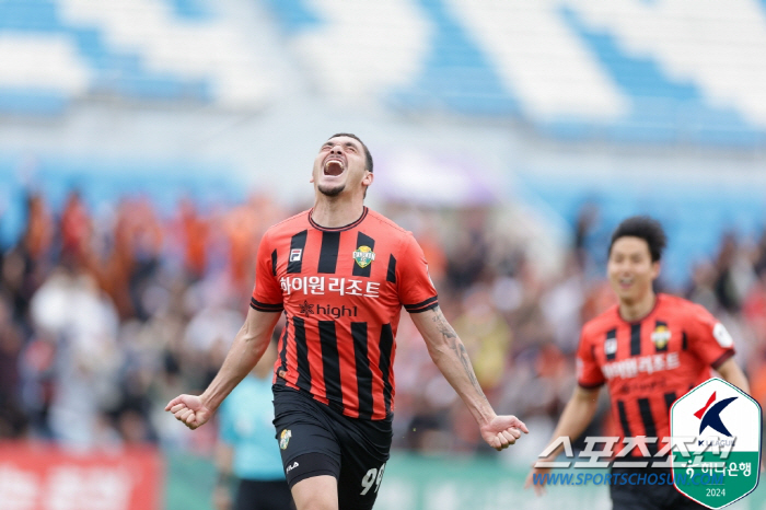 "수비축구 이미지 바꾸고 싶다!" 윤정환이 부릅니다 → 보여줄게 완전히 …